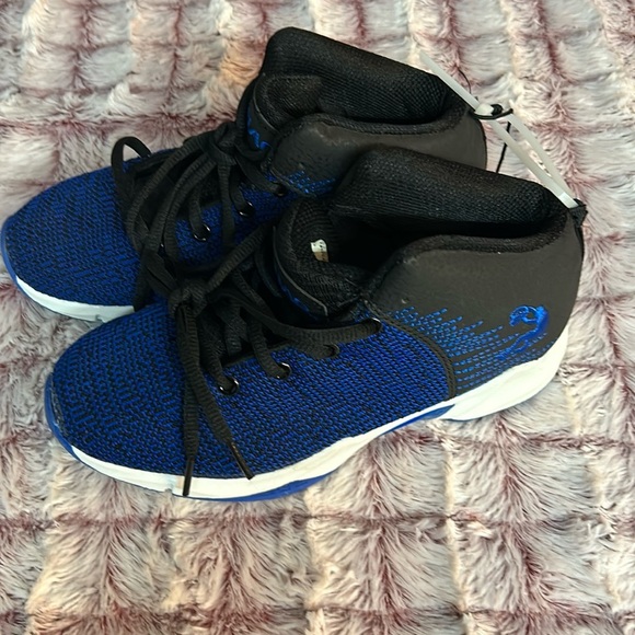 SHAQ. boys  high top sneakers - Picture 1 of 5